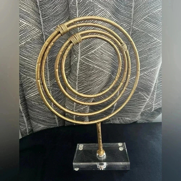 DECORATIVE ABSTRACT METAL ROSE GOLD SPEAR SCULPTURE - Picture 1 of 10